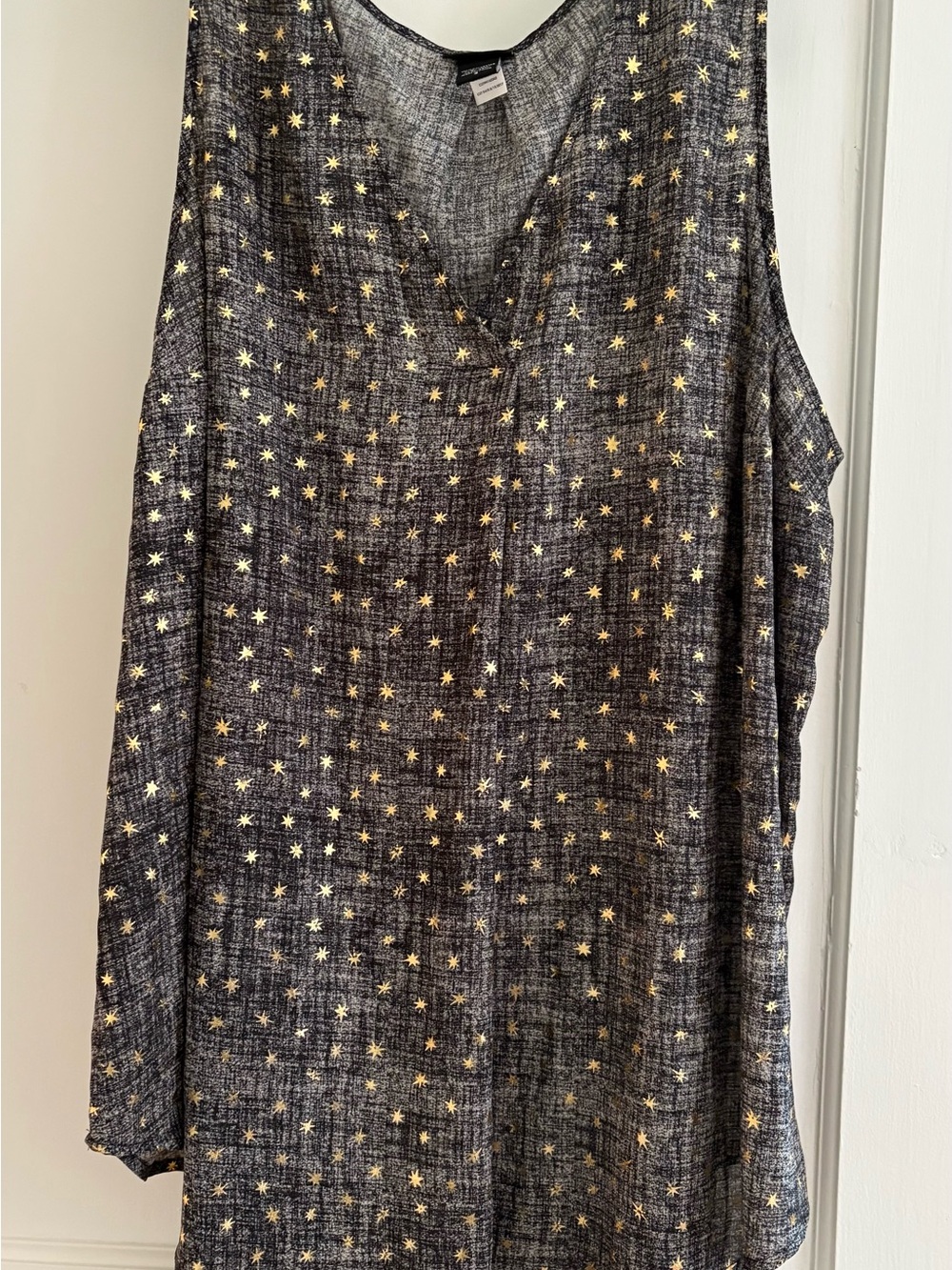 Torrid Sleeveless Star-Print Women’s Top - Metallic Gold on Charcoal